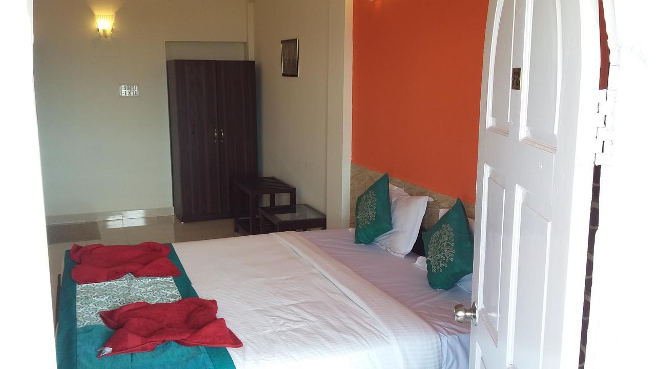 Oceans 7 Inn Calangute Exterior foto