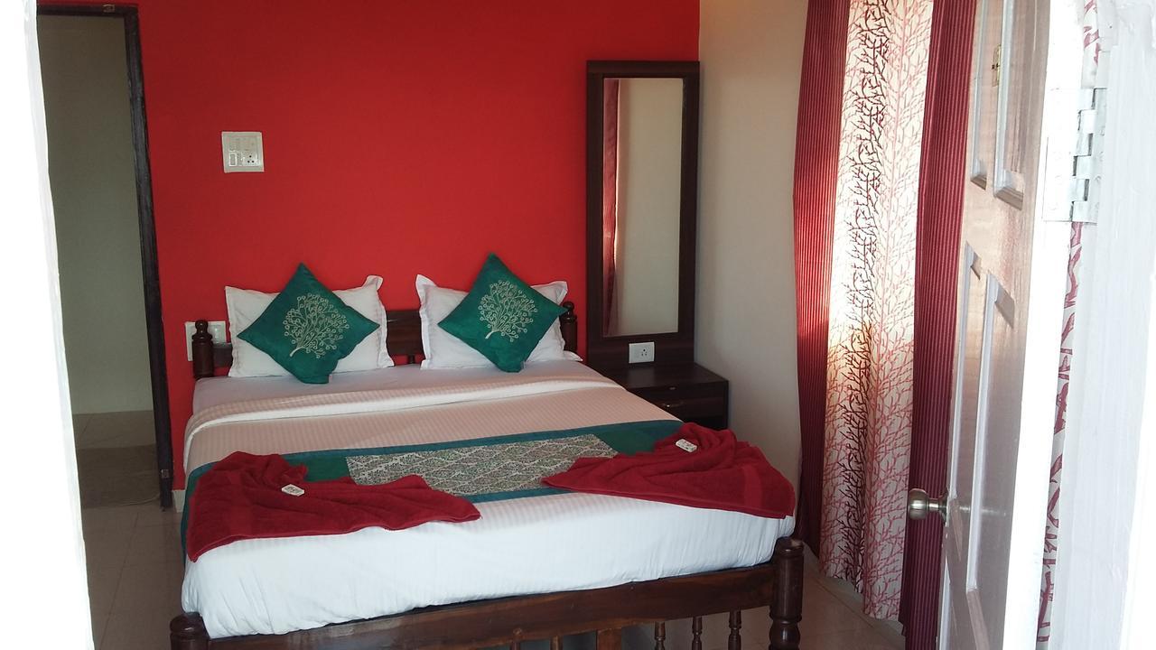 Oceans 7 Inn Calangute Exterior foto